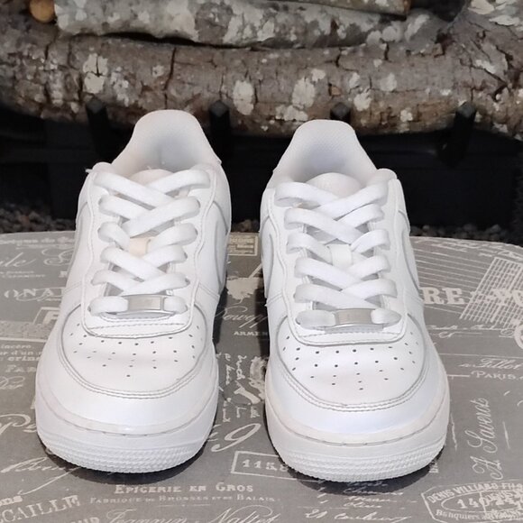 Kids Nike Air Force -1 Sneakers - Picture 2 of 5